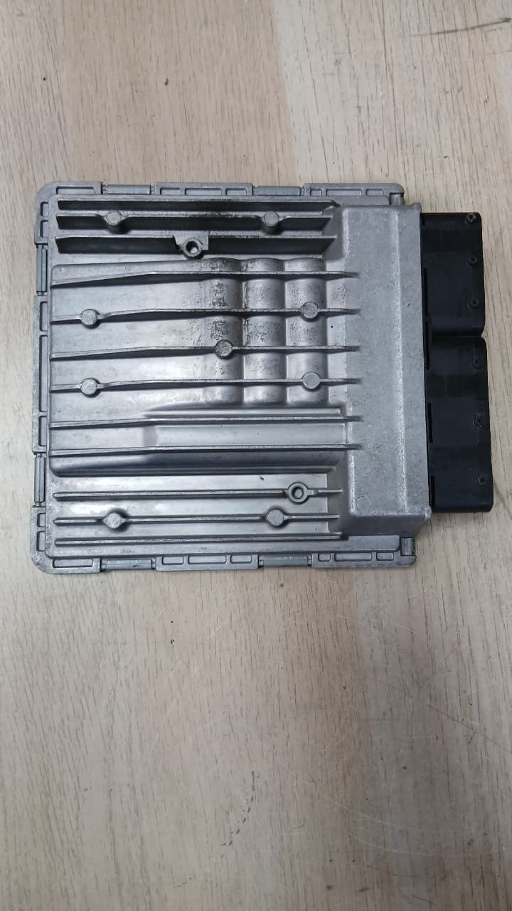 2007-2008 BMW 328i Engine Control Module MSV80 DME 7574544 3.0 E90 E60
