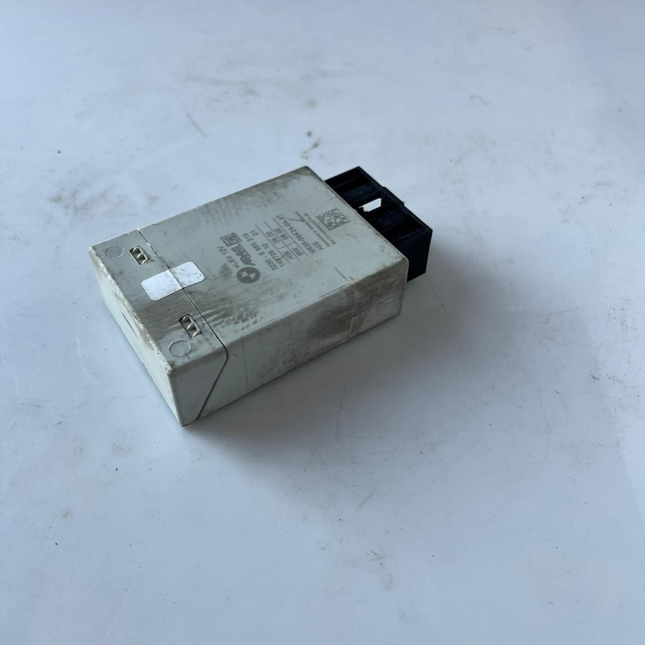 2017-2020 BMW 530i Steering Column Control Module 6885215 5' G30 540i M5