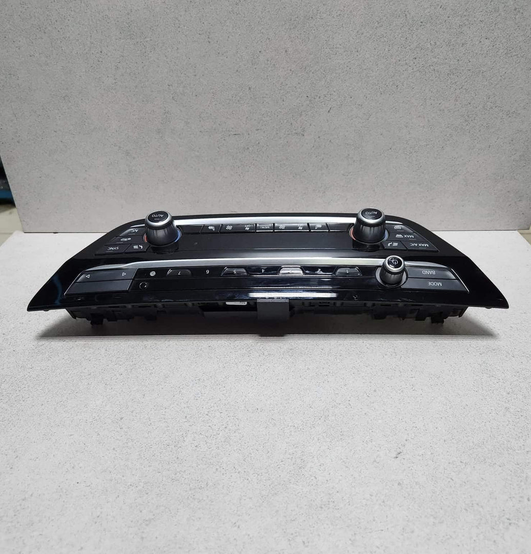 2017-2023 BMW 540i Climate Control Unit 7947870 540i 550i G30 G31