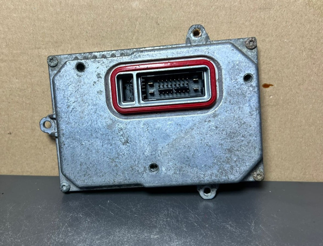 Mercedes Benz W221 Xenon Light Headlight Control Module Unit A216 8203126 OEM
