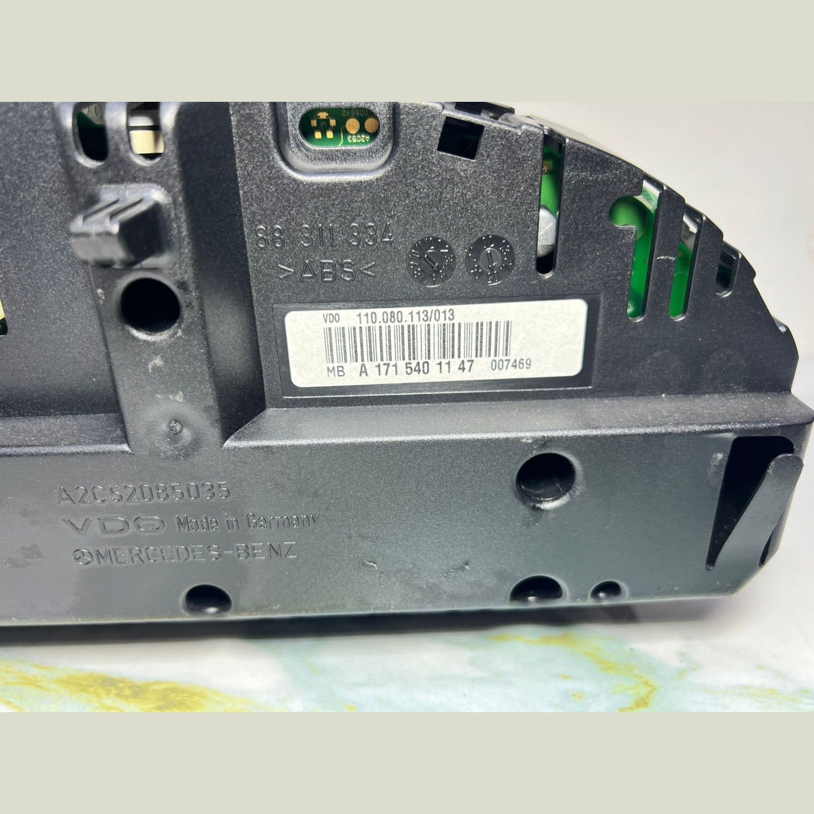 03-06 Mercedes-Benz W171 SLK Instrument Cluster Speedometer A171 5401147 OEM
