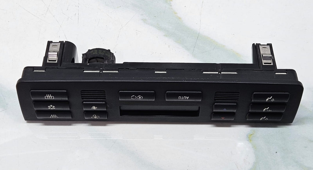 2001-2006 BMWE46 325i, 330i, Hvac Climate Control Panel 4126707 OEM