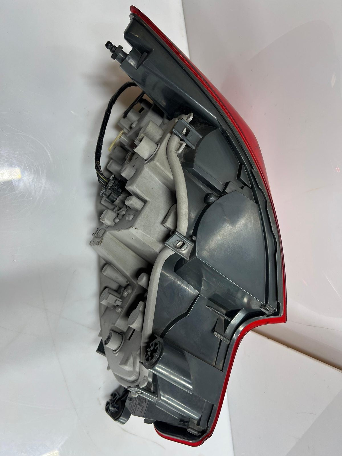 OEM BMW Rear Tail Light Assembly 7295424 Right Genuine 2' F22, F23, F87 OEM