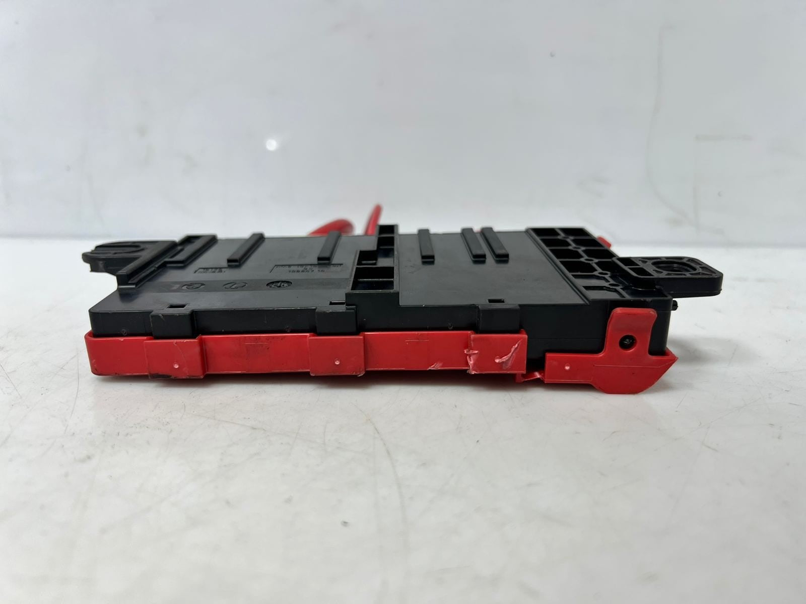 12-16 BMW 328i  F30 F31 F34 Battery Power Distribution B+ FUSE Box 9227752 OEM