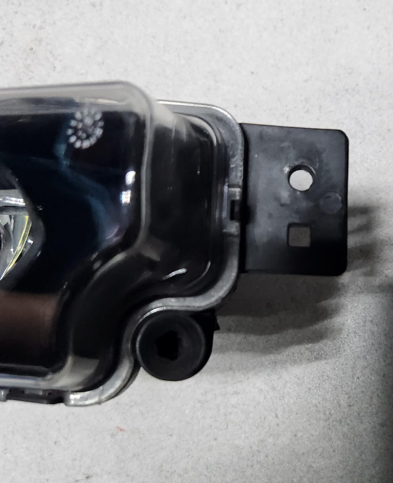 2019-2021 BMW X3 Front Right Fog Light 9492772 X3 G01 OEM