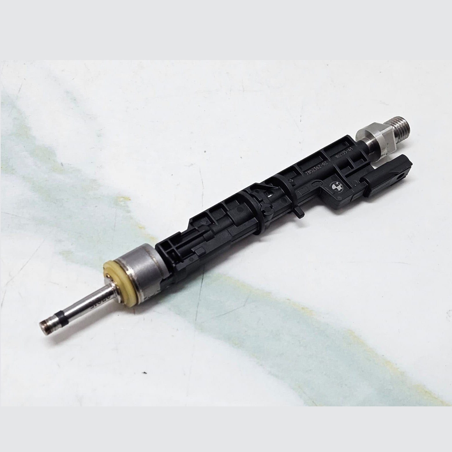 BMW S63B44 M5 F90, M8 F91 F92 F93, G30 5 Series Fuel Injector 7852362 OEM-1 PC
