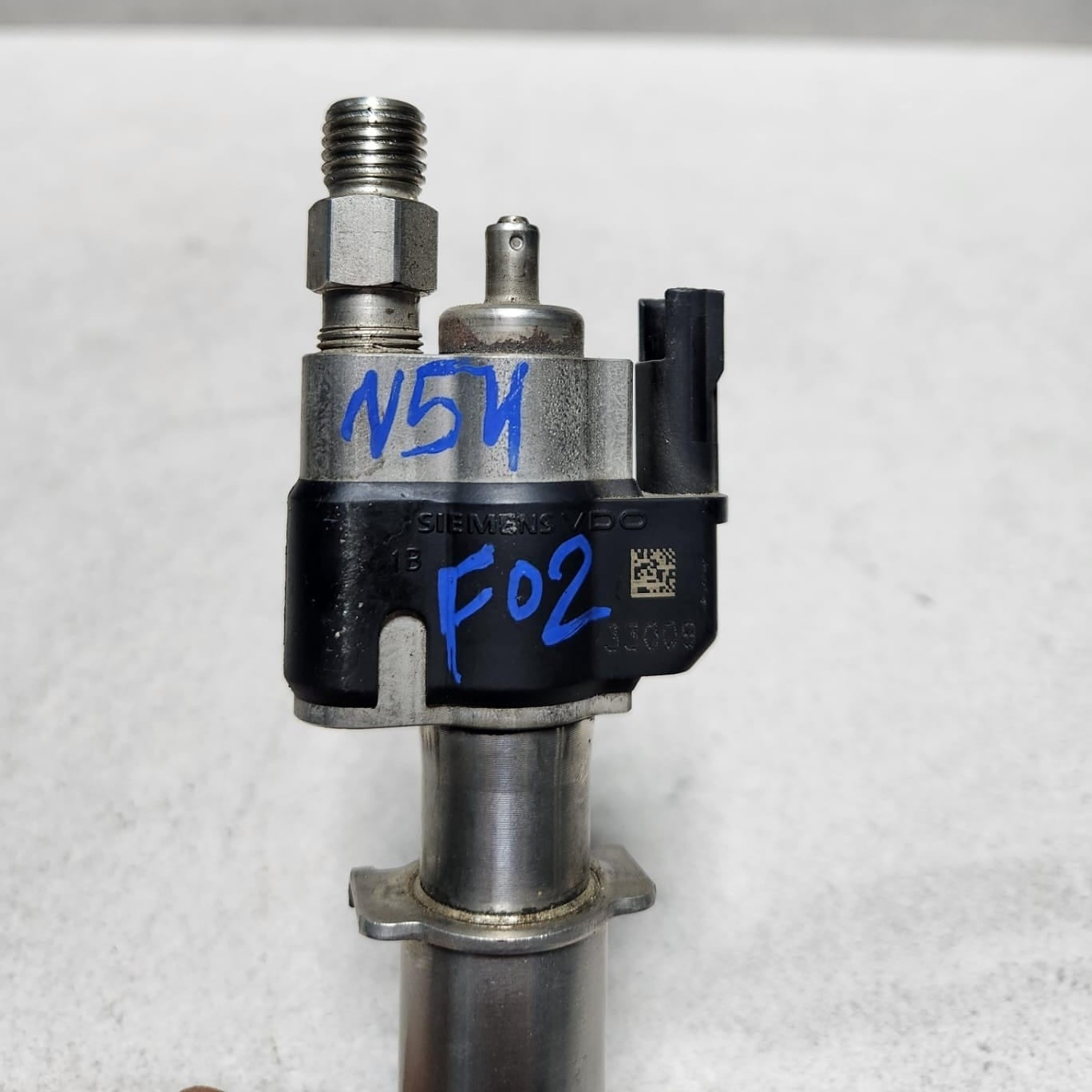 BMW Fuel Injector 7585261-04 N54 N63 N74 engines 1 Series 3 Series 5 Series X5