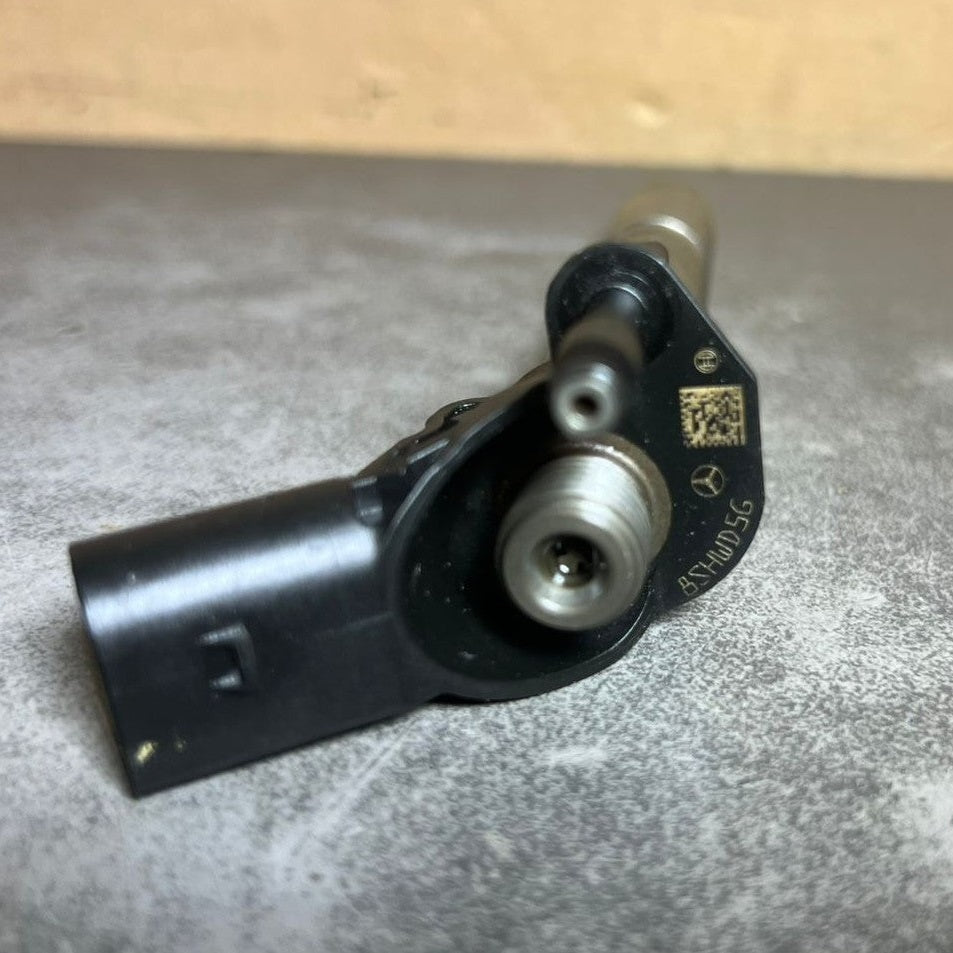 Genuine Mercedes W164 W211 Fuel Injector Sprinter OM642 A642 0701387 Oem Diesel