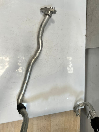 2022 BMW iX 120 AC Air Conditioning Refrigerant Hose Line 5A28911 OEM