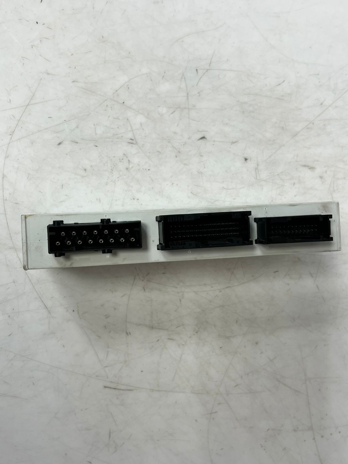 2003-2006 BMW 325i E46 3 Series 330CI Body Control Module 6932371 OEM