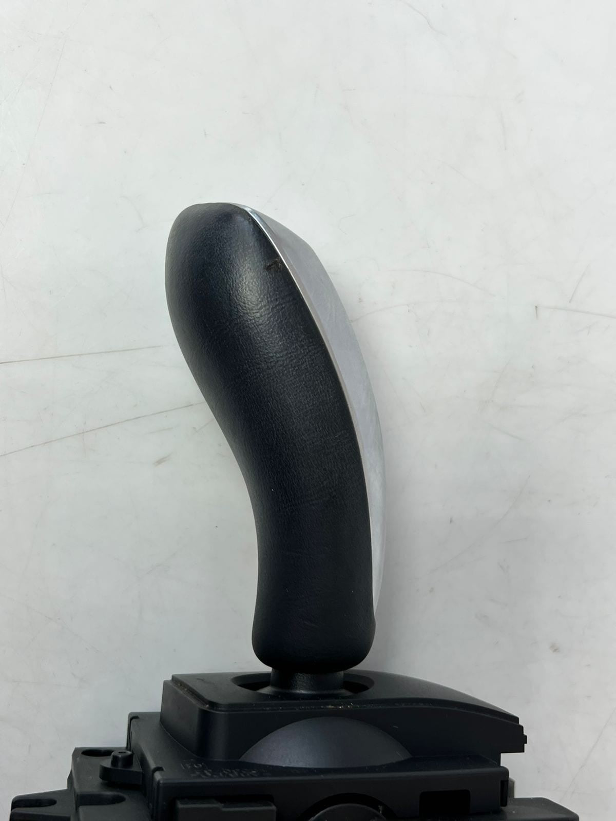 BMW 5 Series F10 F11 and 7 Series F01 Gear Selector Shift Lever 9218102 OEM