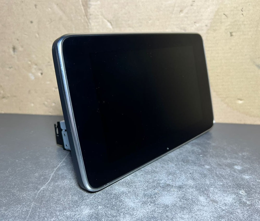 14-18 Mercedes-Benz W205 C-Class Navigation Display Screen Monitor A205 9002211