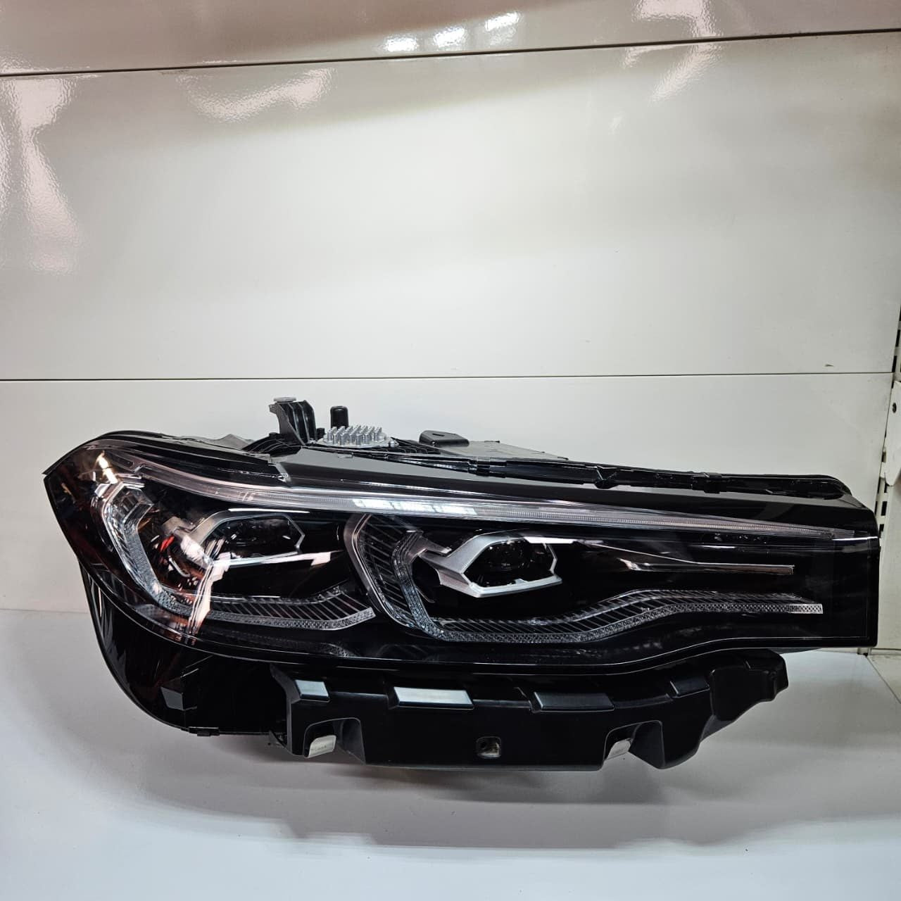 2019-2022 OEM LED Adaptive Headlight for BMW X7 G07 RIGHT SIDE ECE 5A279E4