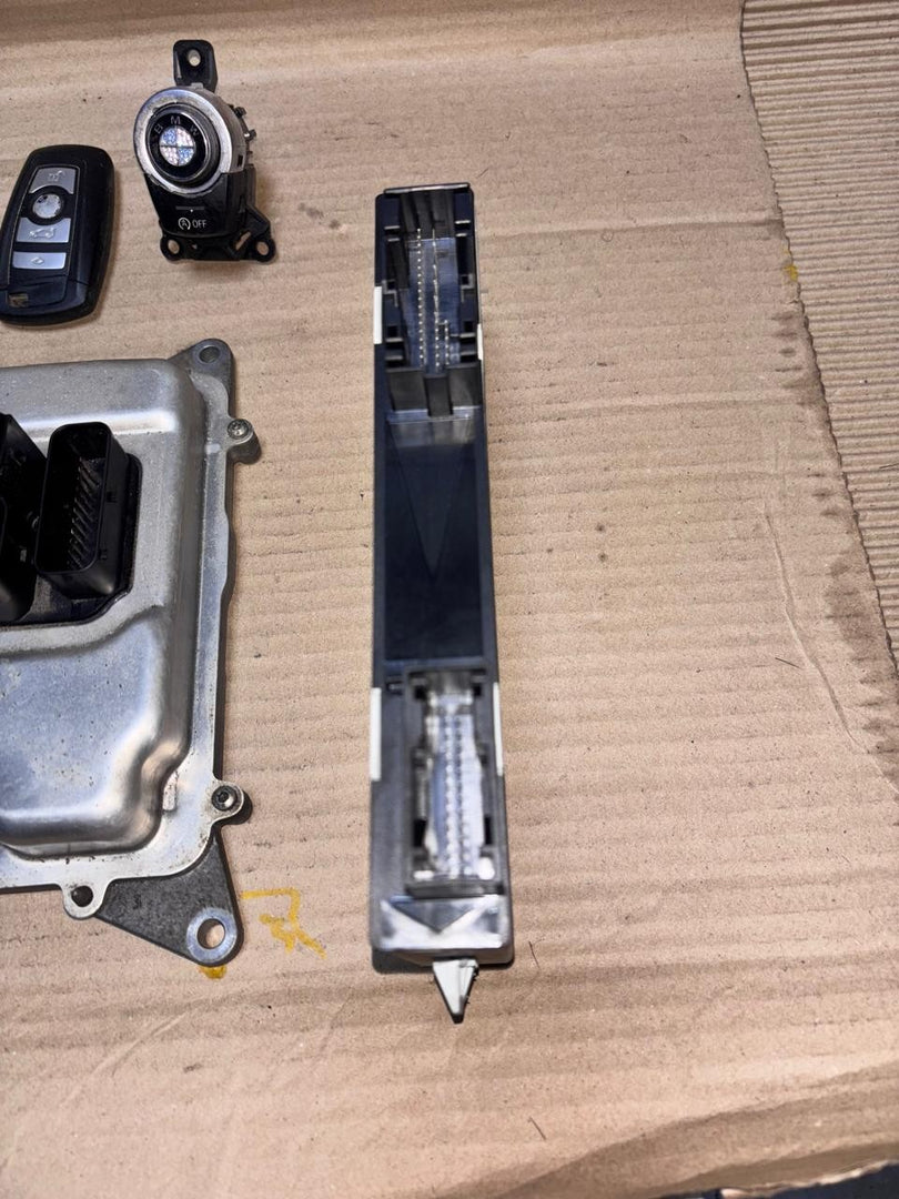 BMW F10 520i N20 2012 vin DX50049 ENGINE CONTROL UNIT ECU SET - 7646763