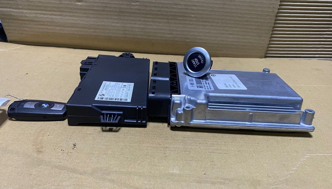 BOSCH 2012-2013 BMW 320i Engine Control Unit 7565300 BMW 3 Series E90 E91 E92, 1
