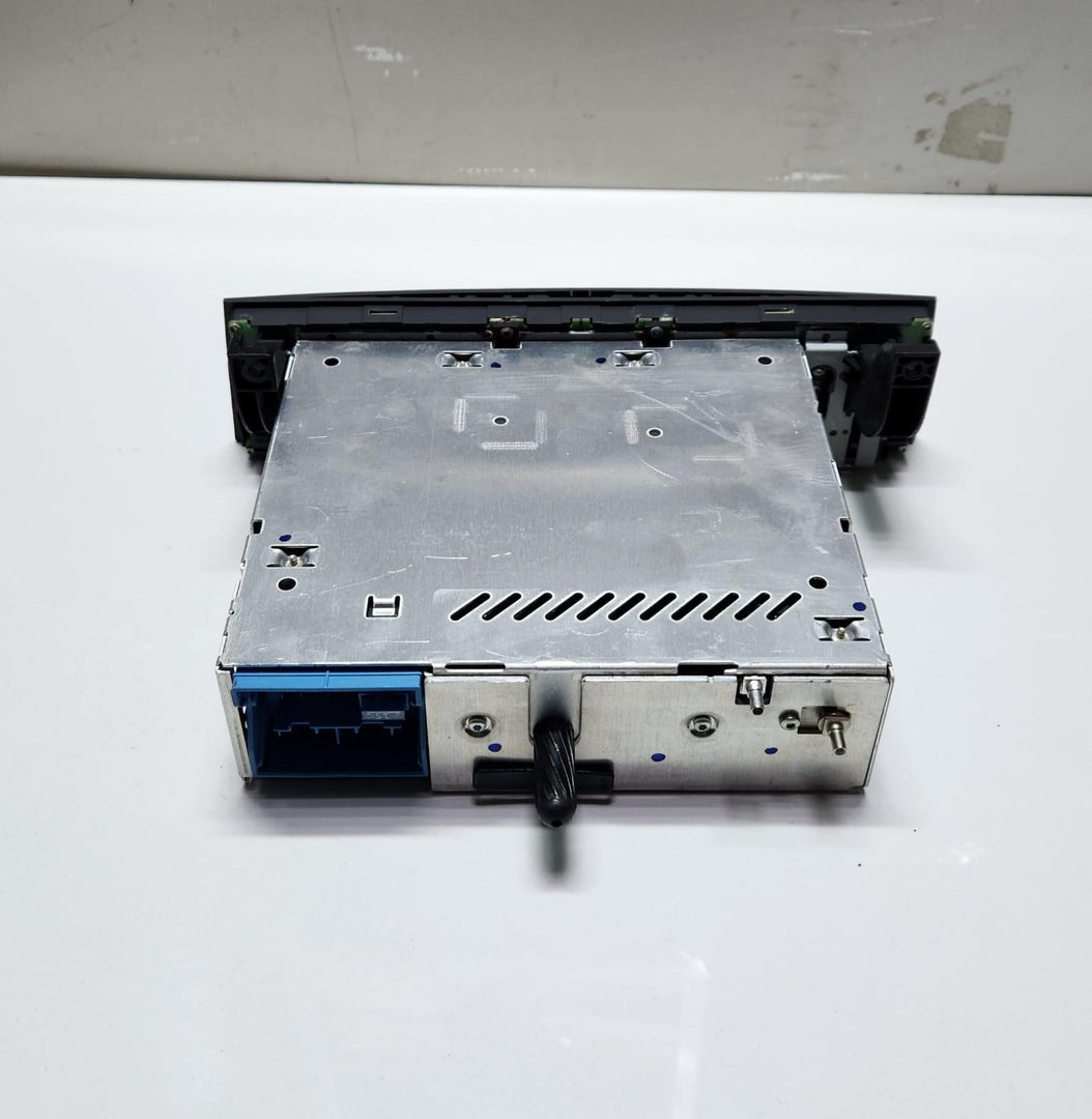 2012-2015 BMW X1 Radio CD Player Head Unit 9302163 X1 E84 OEM