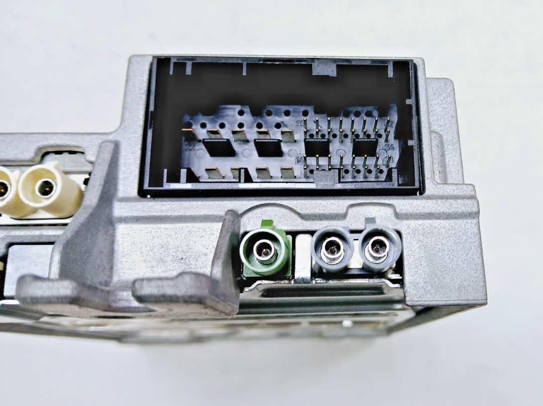 BMW 1,2,3,5,6,7,8,X SERIES Amplifier HIGH VICS JP Harman Becker 7928534