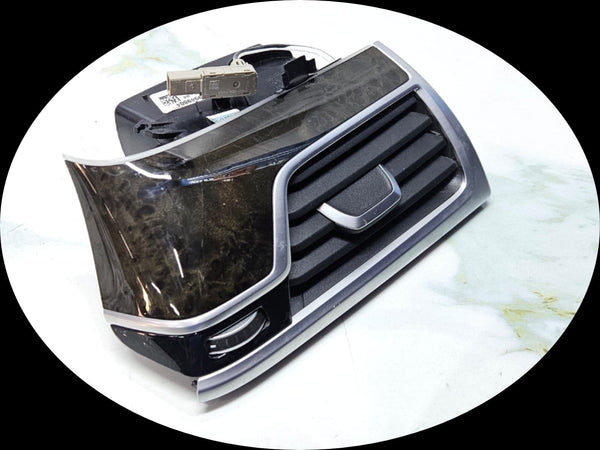 2016-2017 BMW 740i G11 G12 Dashboard Side Air Vent Grill Cover Trim 9299498 OEM