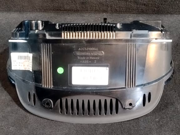 BMW X5 E70 INSTRUMENT CLUSTER SPEEDOMETER KM/H P/N 9236810