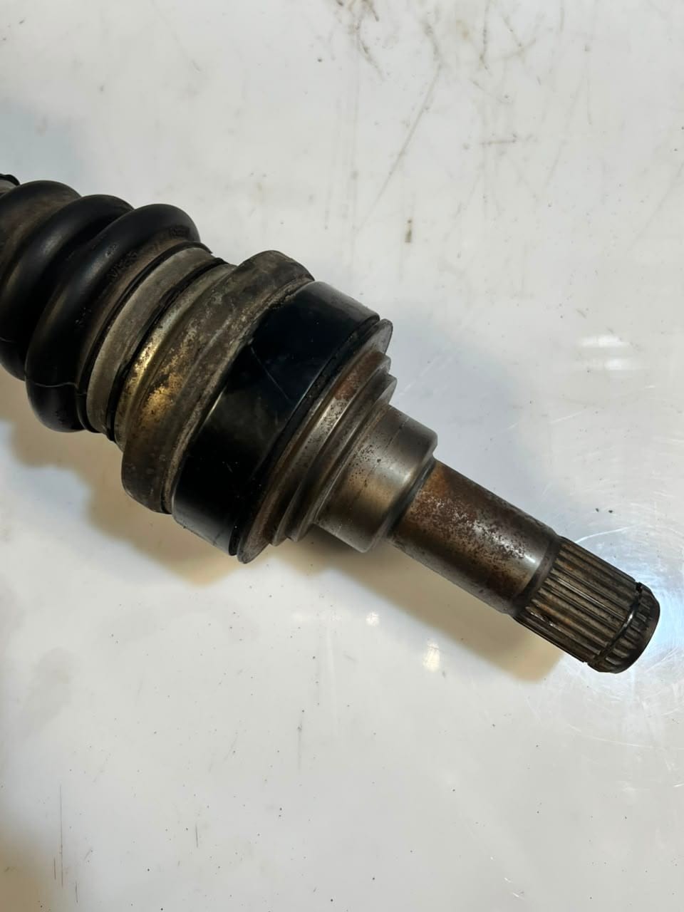 2010-2017 BMW 5 Series F10 F11 520d Rear Drive shaft RIGHT 7581028 OEM