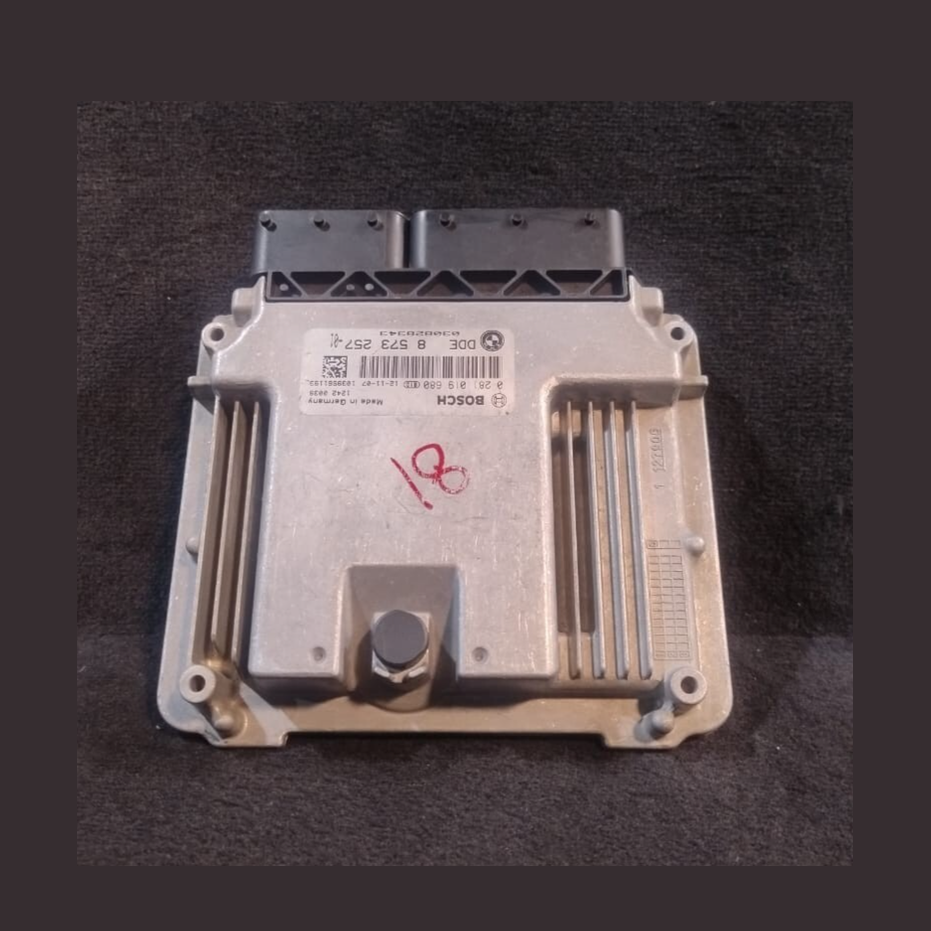 BMW F10 F11 520d DIESEL N47N 184HP  ENGINE CONTROL UNIT ECU ONLY  DDE 8573257