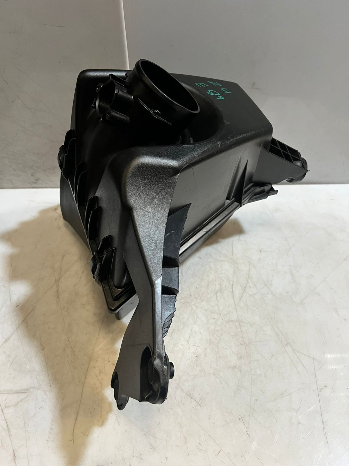 BMW Z4 E89 sDrive23i sDrive30i Air INTAKE Filter Foam/Rigid Foam 7582907 OEM