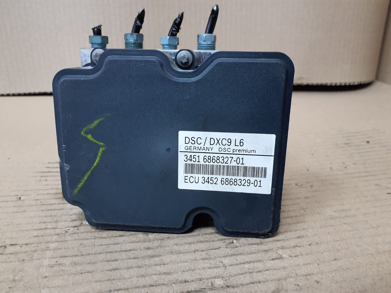 2011-2016 BMW F10 F11 5 Series 528i ABS Pump DSC Hydraulic Control Unit 6868329