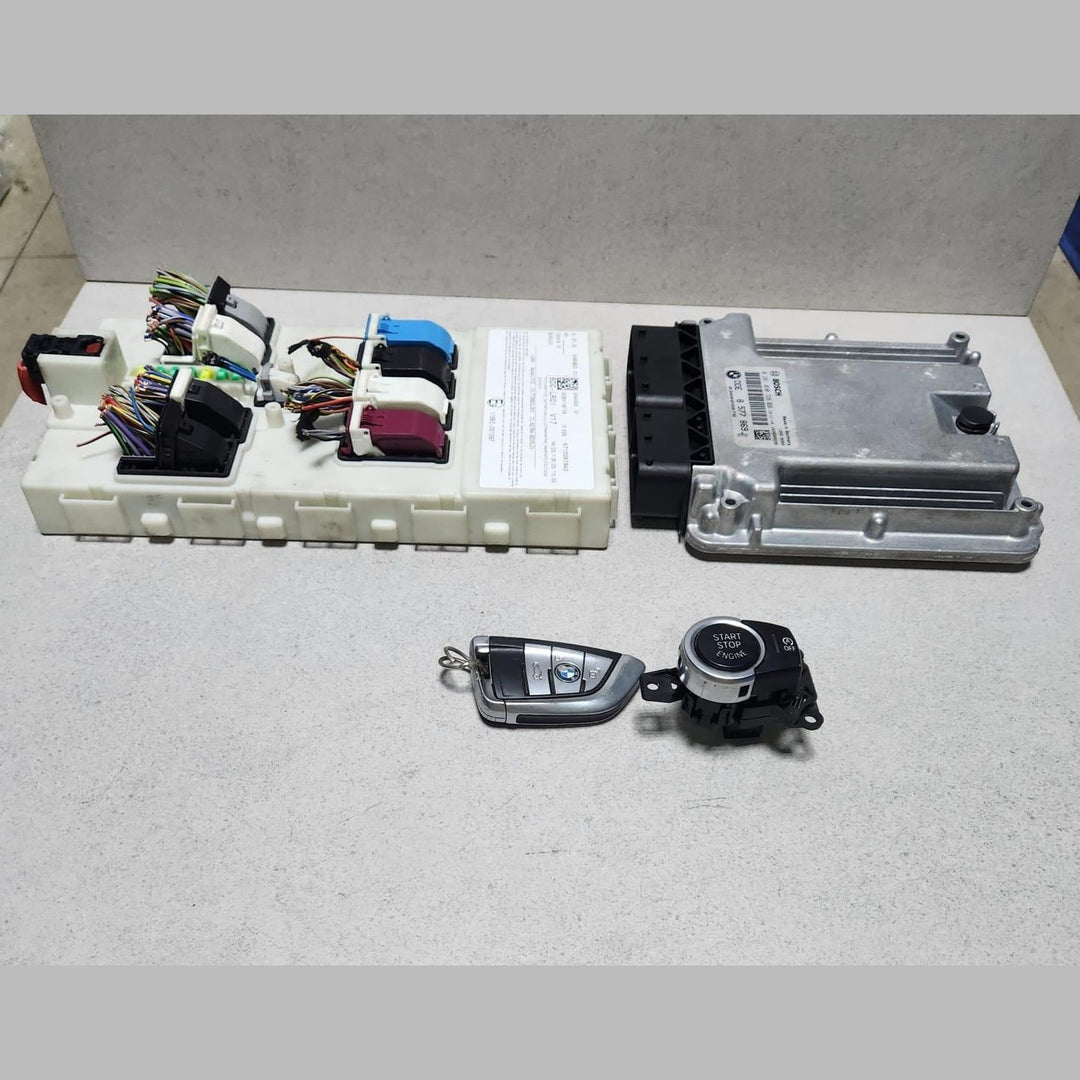 2013-2018 BMW X5 F15 3.0 DIESEL Engine Control Unit DDE 8577869 ECU SET