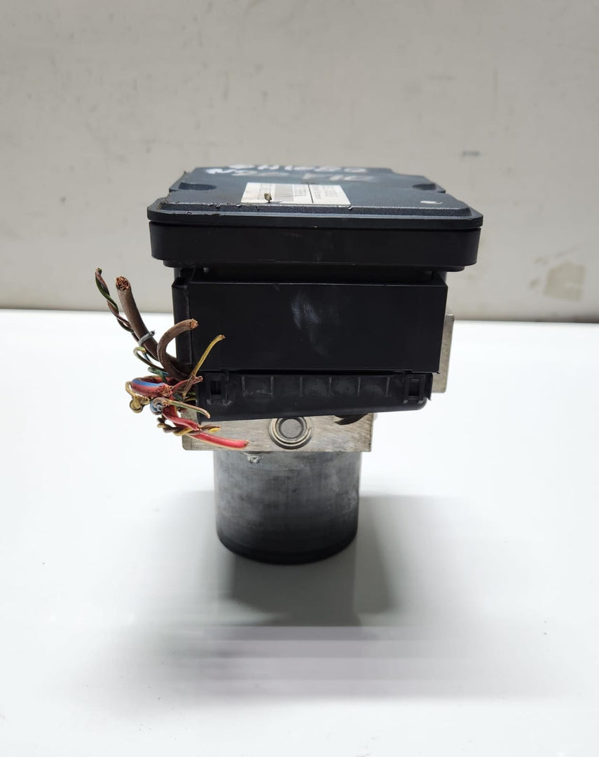 2011-2016 BMW 528i Abs Pump Control Module 6797668 F10 F11 5 Series OEM