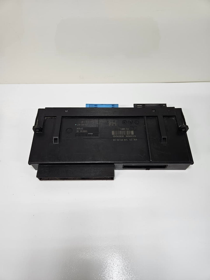 BMW 1 3 Series E87 E90 E91 E92 E93 Body Control Module 9134485