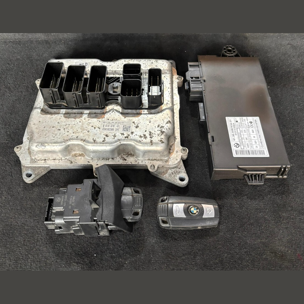 BMW X1 20iX 2011-15 E84 N20 ENGINE CONTROL UNIT COMPLETE SET  DME - 8610678