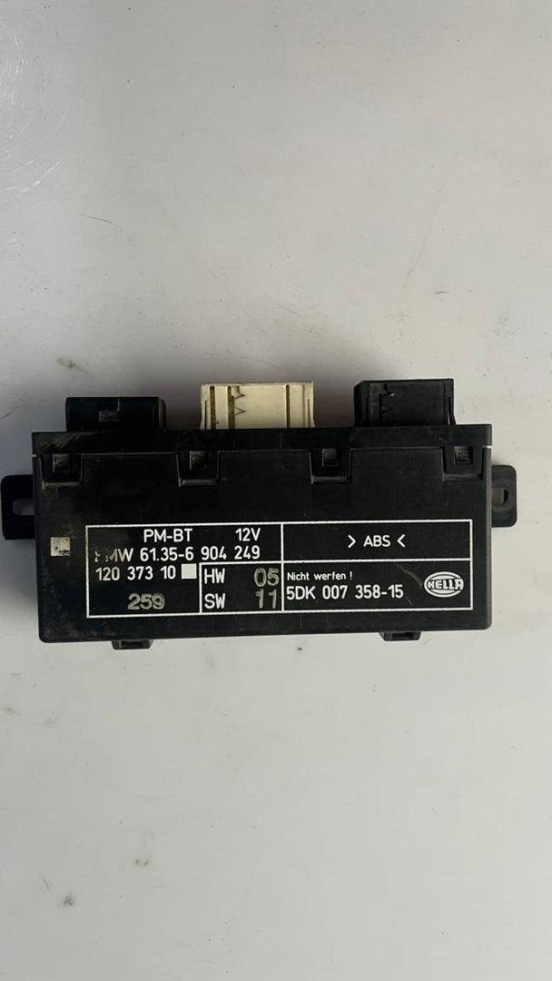 2001-2003 BMW 525i Door Mirror Control Module 6904249 E39 525i 528i 530i E38