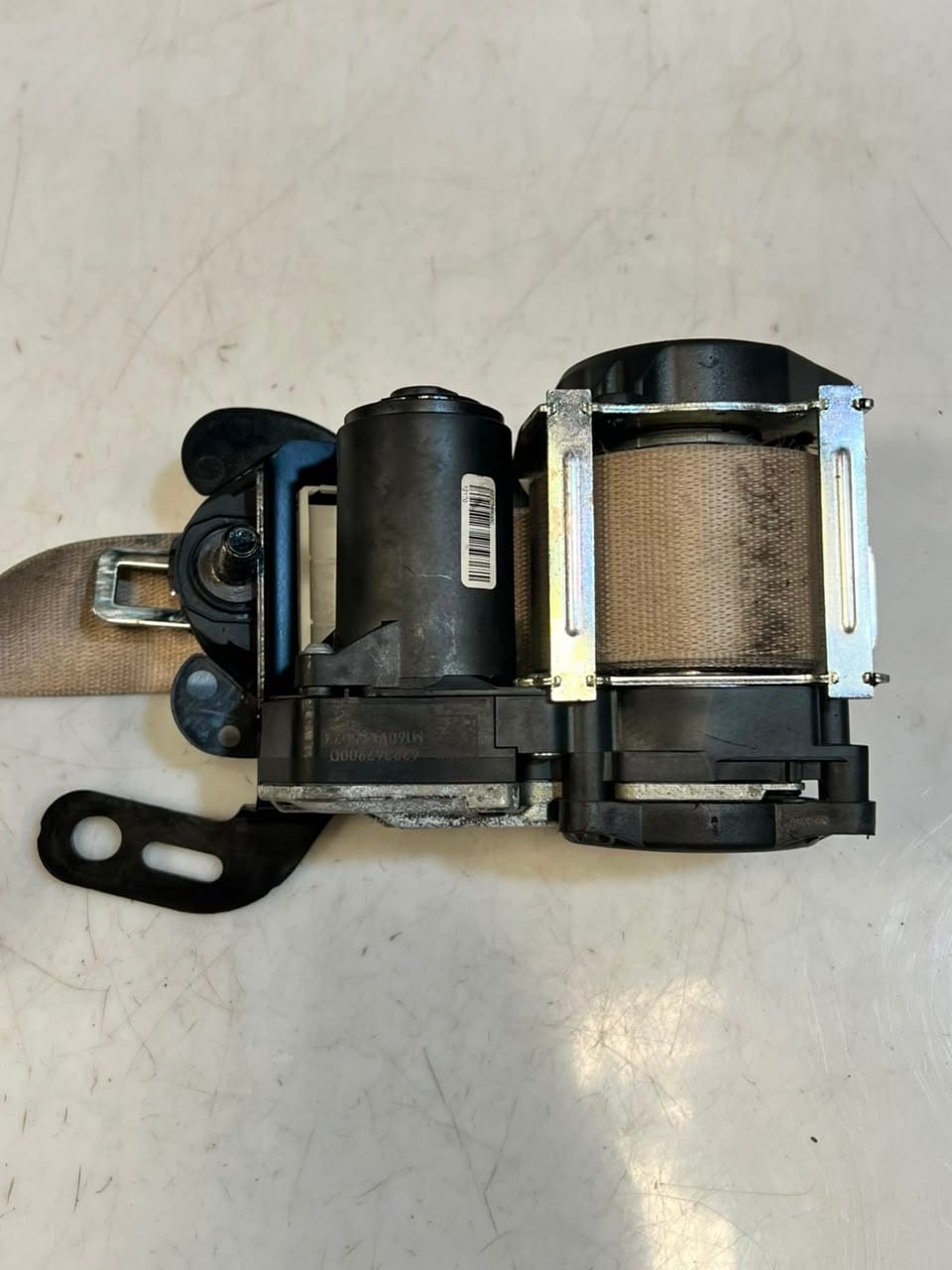 BMW 5' 7 SERIES F10 F11 F01 F02 Front Right Seat belt 6237430 OEM