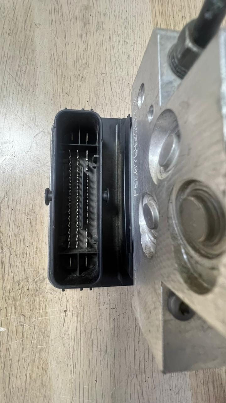 2016-2019 BMW G11 G12 740i Abs Hydraulic Control Unit 6882933 OEM