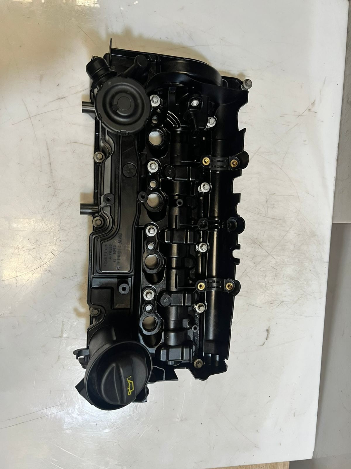 2011-2016 Mini Cooper R55-R59 Countryman R60 R61 N47 Cylinder Head Cover 8589943