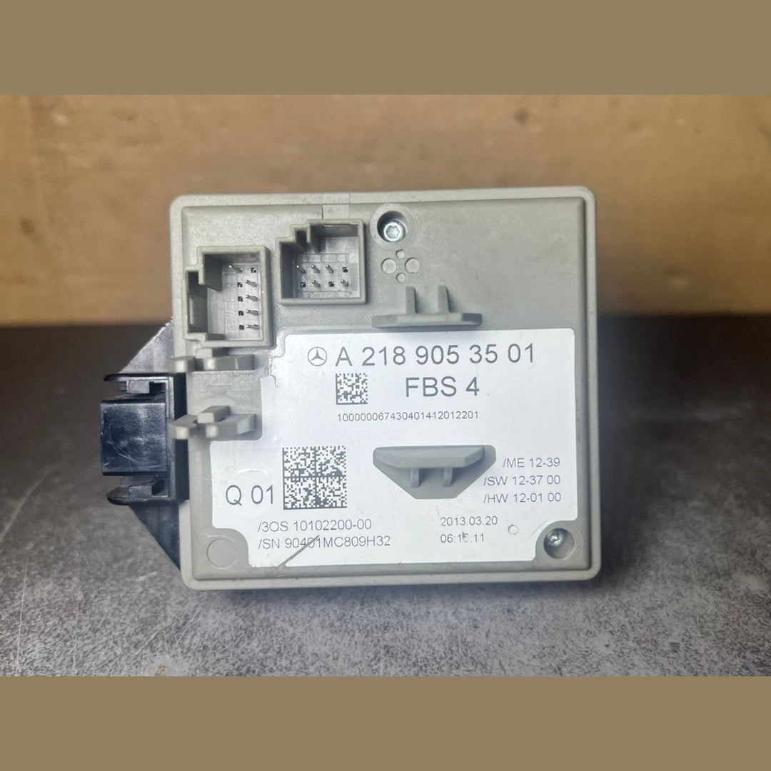 12-16 Mercedes W218 CLS FBS4 Ignition Switch Module Unit W/key A218 9053501 OEM