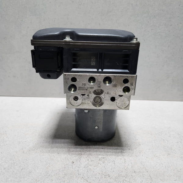 2010-2016 BMW 550i Abs Pump Module 6852808 5 Series F10 F11 and 6 Series F12 F13