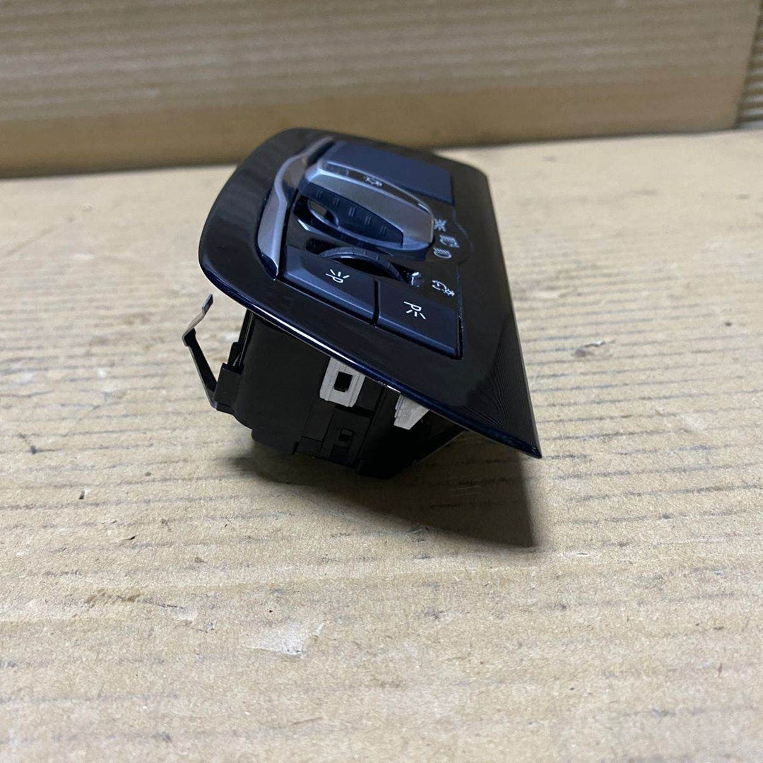2017-2023 BMW 530i Headlight Control Switch 9472967 530i, 540i, M5, M550i xDrive