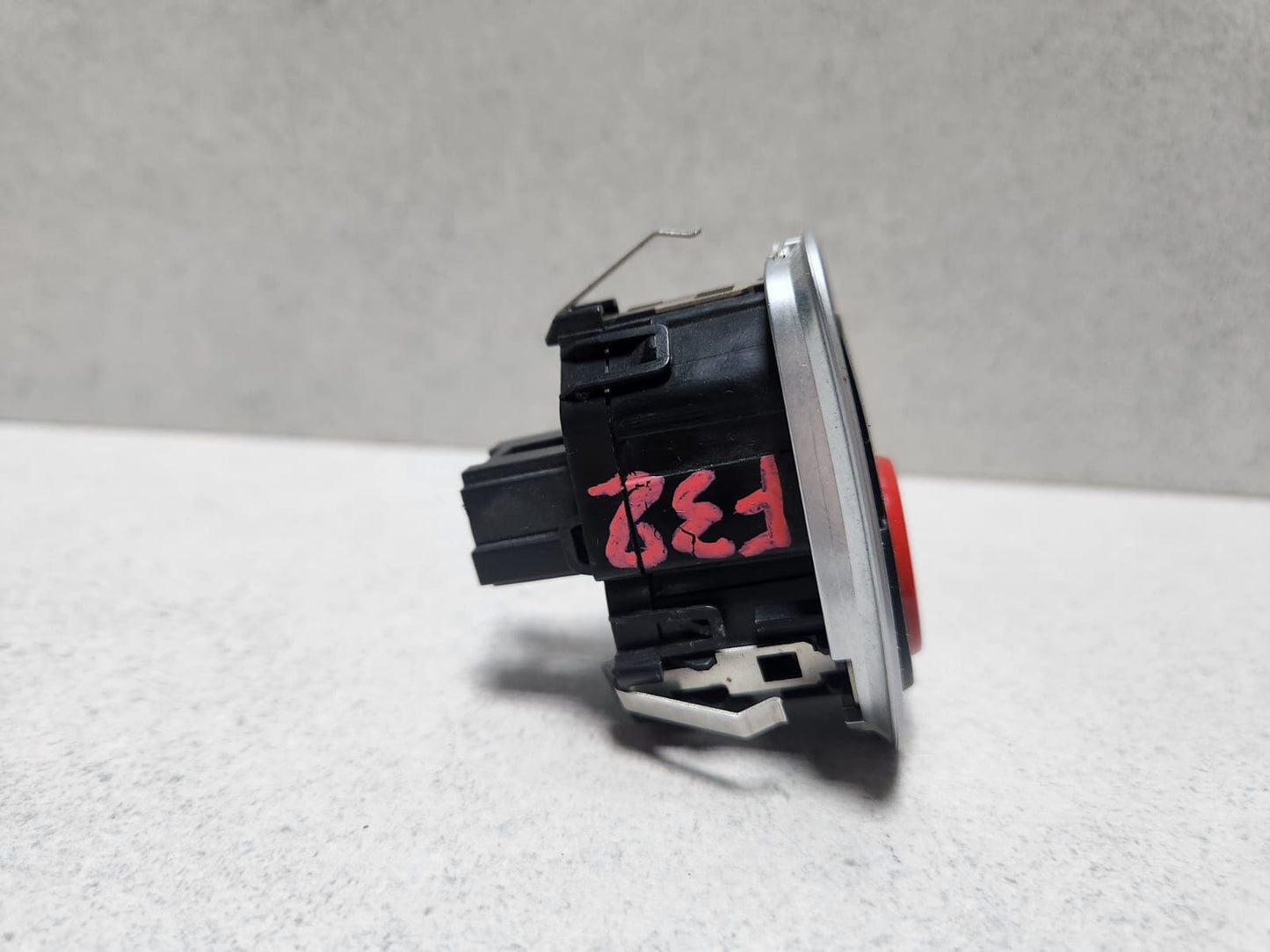 2012-2016 BMW 328i Engine Start Stop Switch Button 9250734, 1, 2, 3, 4 Series