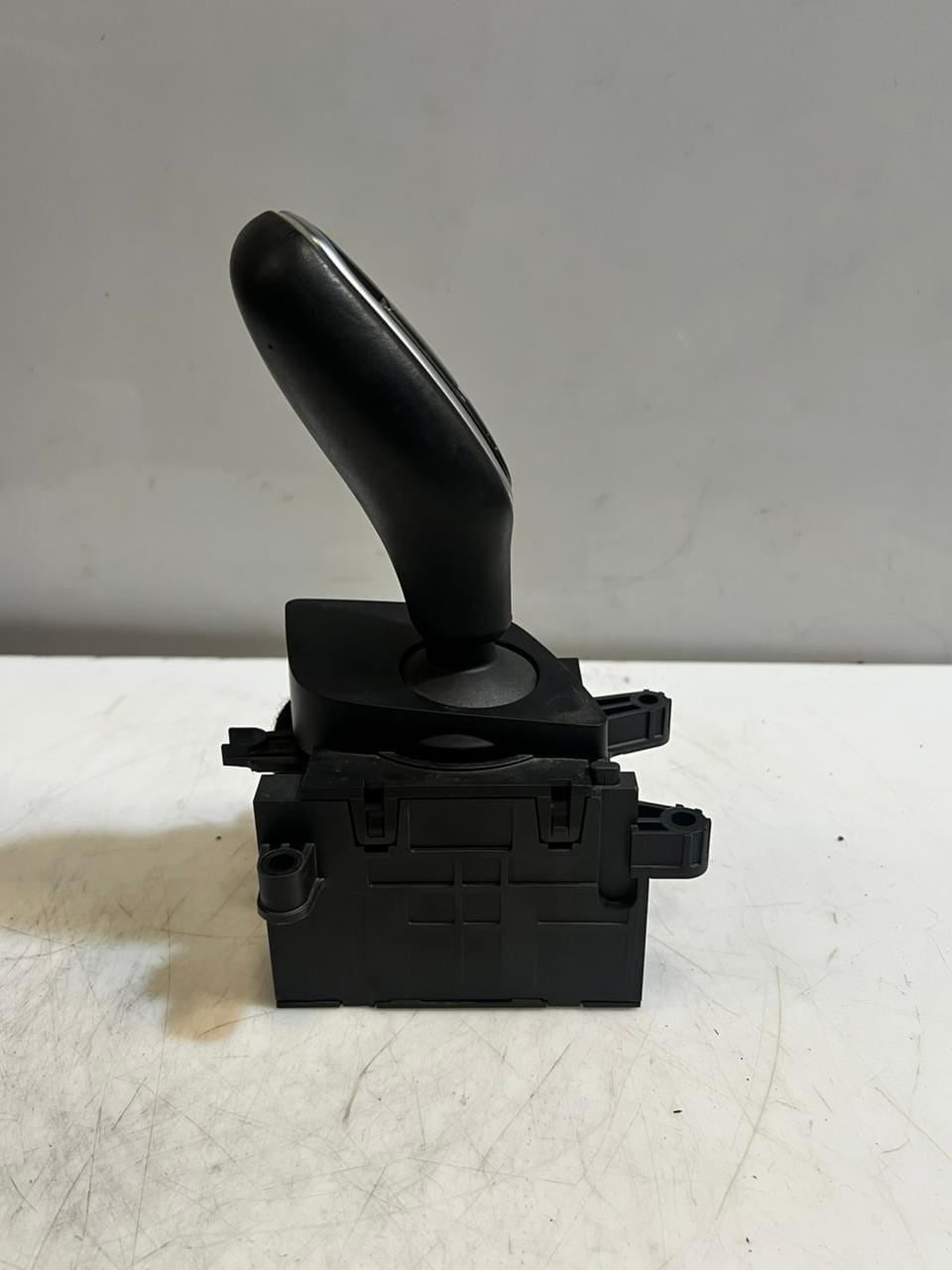 BMW G30 G31 G32 5 Series Automatic Gear Selector SWITCH KNOB 6825826 RHD OEM