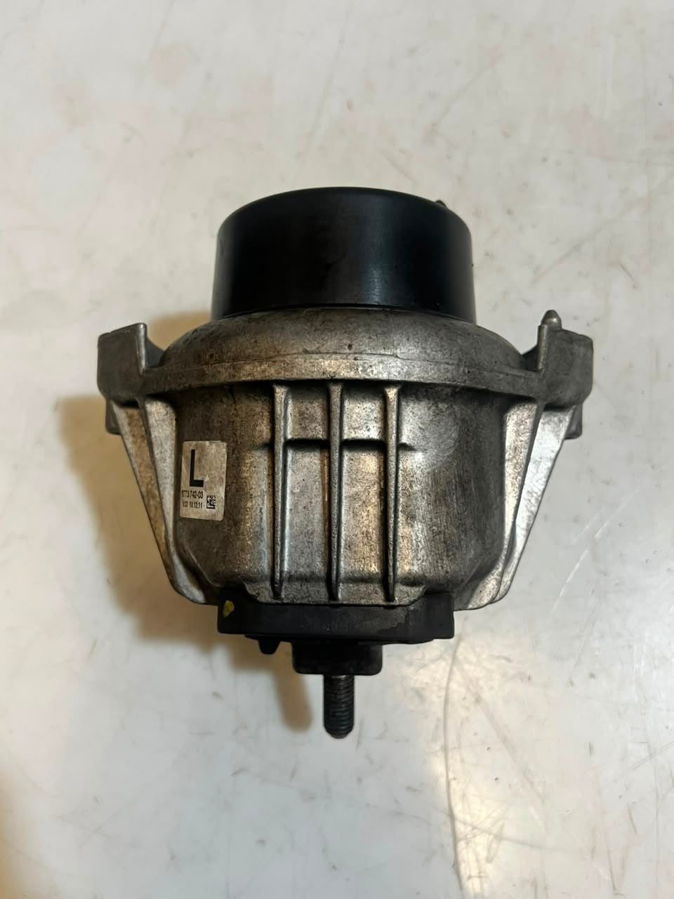 BMW X1 E84 3' E90 E91 N43 B20 N47 Engine Mount Rubber Bearing 6773742 OEM