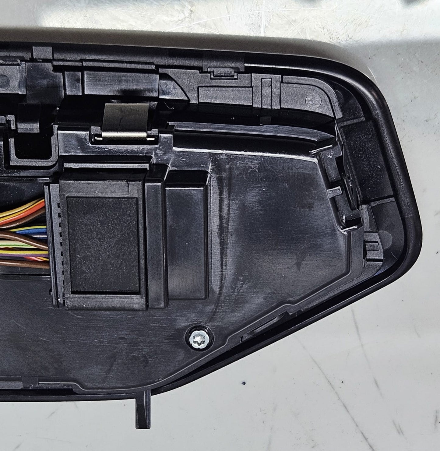 BMW F40 1 SERIES FRONT INTERIOR OVERHEAD ROOF LAMP COURTESY LIGHT 9891142 OEM