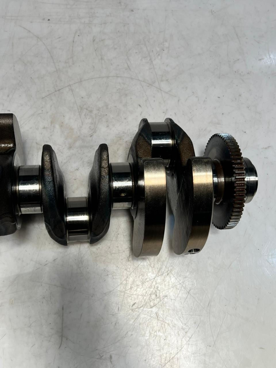 BMW B38 / B38B15A - 1.5L F20 F21 F22 F30 F31 F32 F48 Crankshaft 7642032 OEM