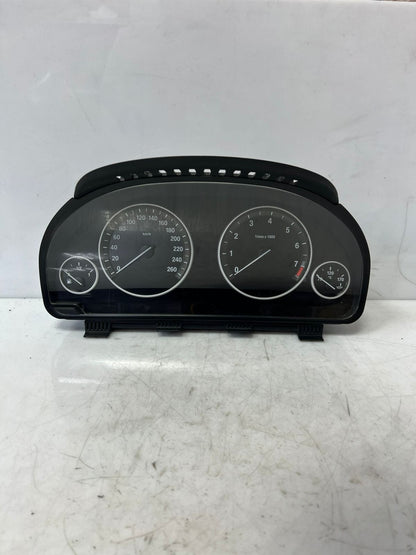 2010-11 BMW 528i F10 F11 F18 F07 535I Instrument Cluster SPEEDOMETER 9227601 OEM