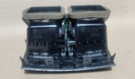 Bild in die Galerieansicht laden, BMW F15 X5  REAR SEAT CENTER CONSOLE AC VENT TRIM HEATER 9252013