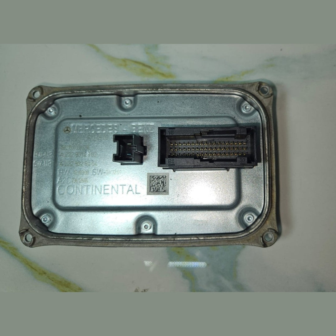 15-20 Mercedes W222 S-Class Headlight Ballast Control Module A222 9004505 OEM