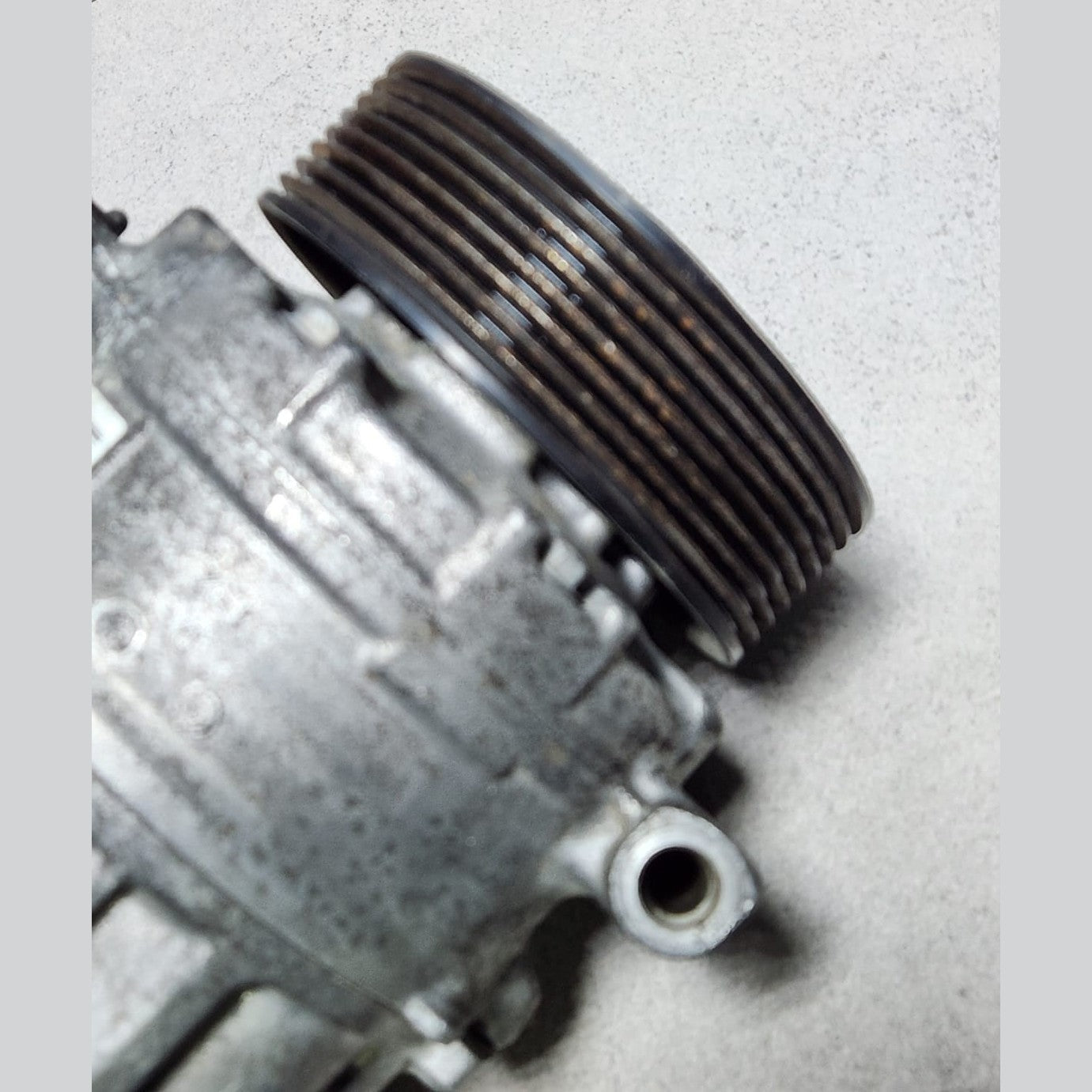2011-2012 BMW F25 X3 Air Conditioning Compressor 9211496 X3 F25 