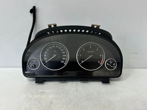 Kombiinstrument für 2014-2016 BMW 5er F10 F11 und X3 F25 535d OEM 9348714