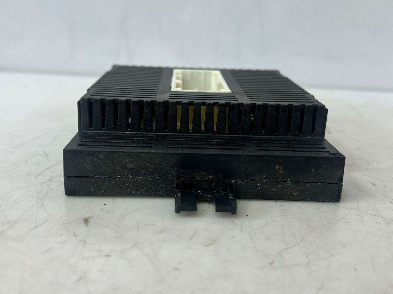 2008-2010 BMW E60 E61 E63 E64 5' 6' 7' 535i Light Control Module 9154944 OEM
