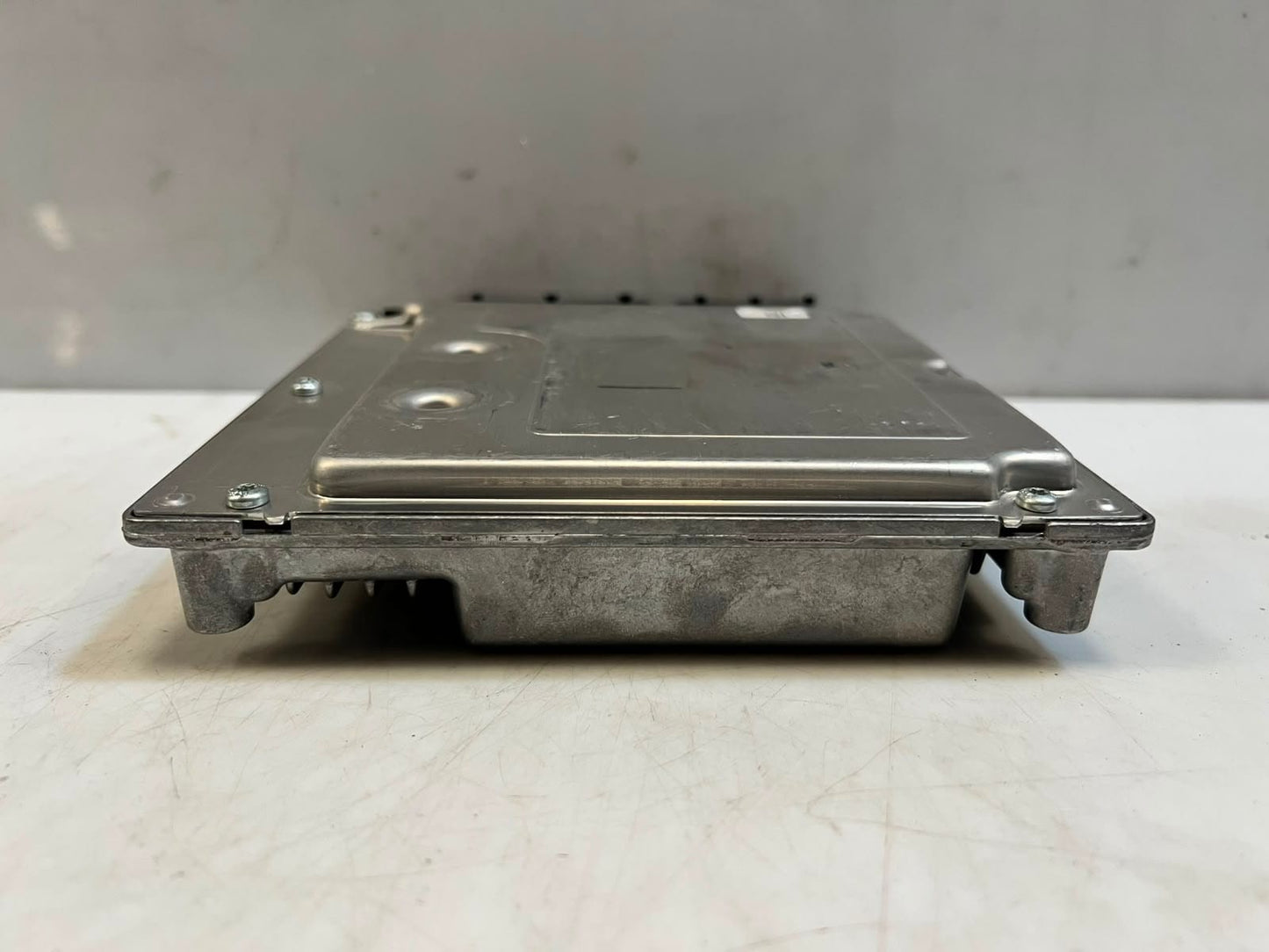 2009 BMW 3 Series E90 E92 E60 N46N Engine Control Unit ECU ONLY 7589705 OEM